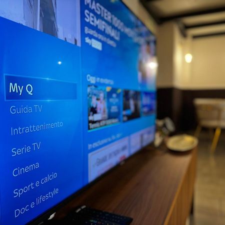 Regina Milano In Verona - Sky Tv, Wifi E Breakfast Box Apartment Екстериор снимка