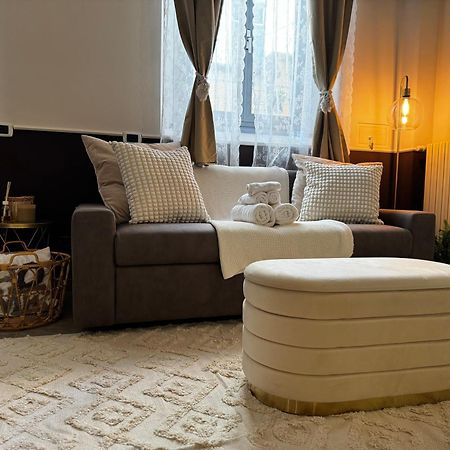 Regina Milano In Verona - Sky Tv, Wifi E Breakfast Box Apartment Екстериор снимка