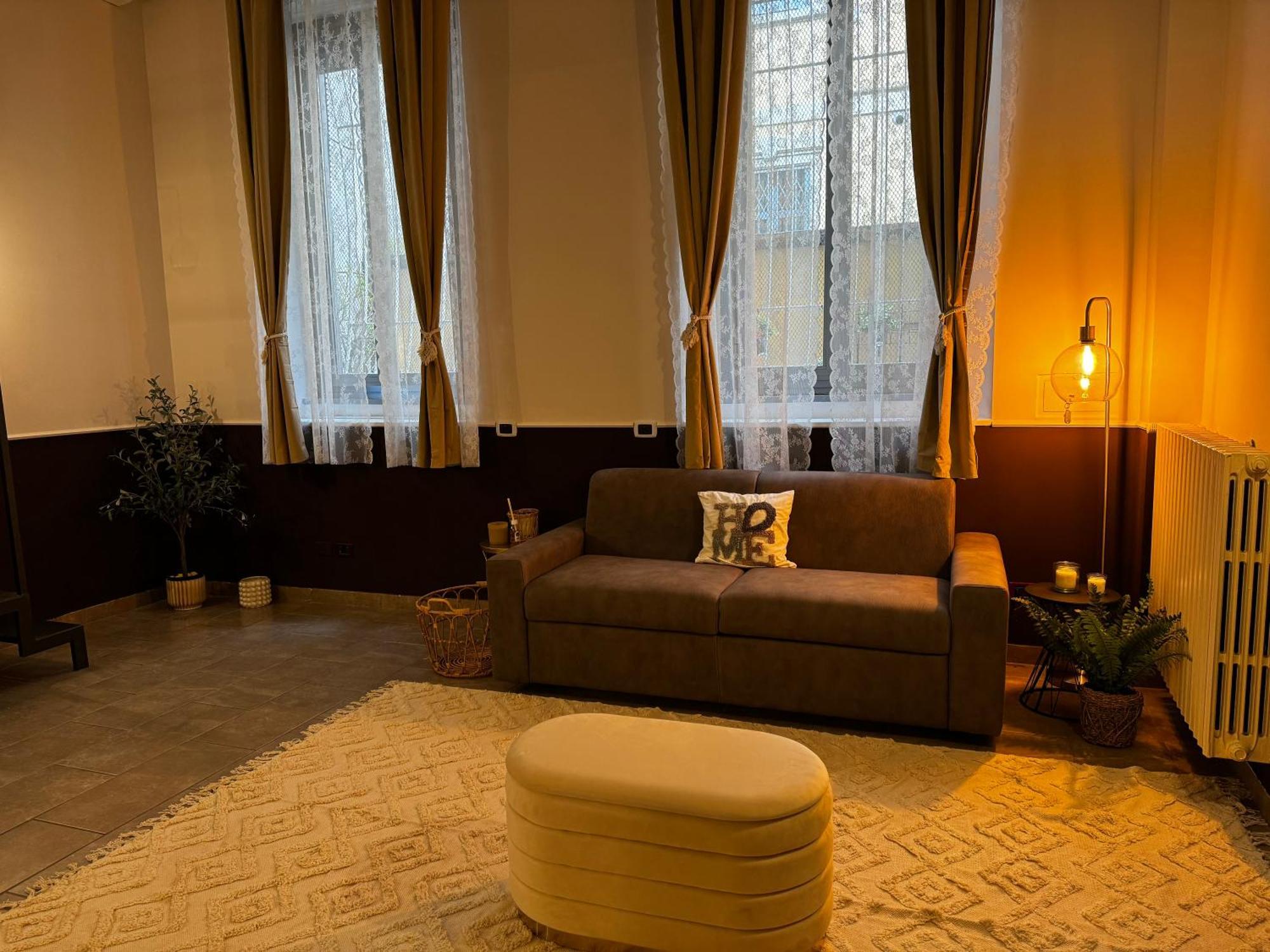 Regina Milano In Verona - Sky Tv, Wifi E Breakfast Box Apartment Екстериор снимка