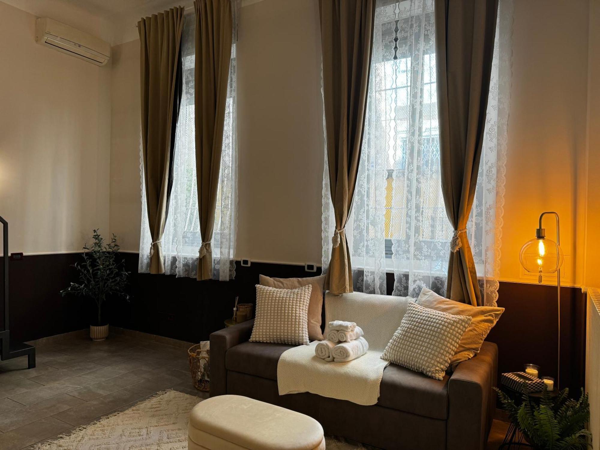 Regina Milano In Verona - Sky Tv, Wifi E Breakfast Box Apartment Екстериор снимка
