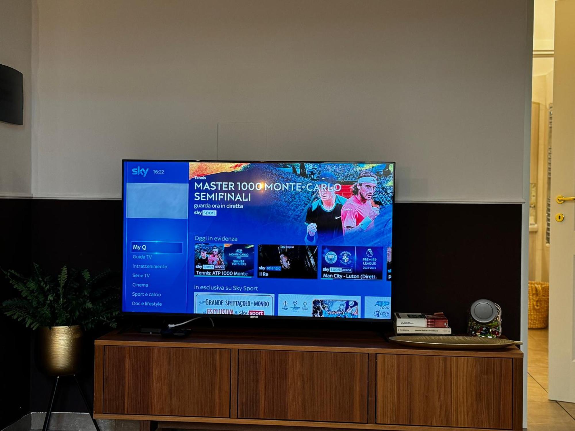 Regina Milano In Verona - Sky Tv, Wifi E Breakfast Box Apartment Екстериор снимка