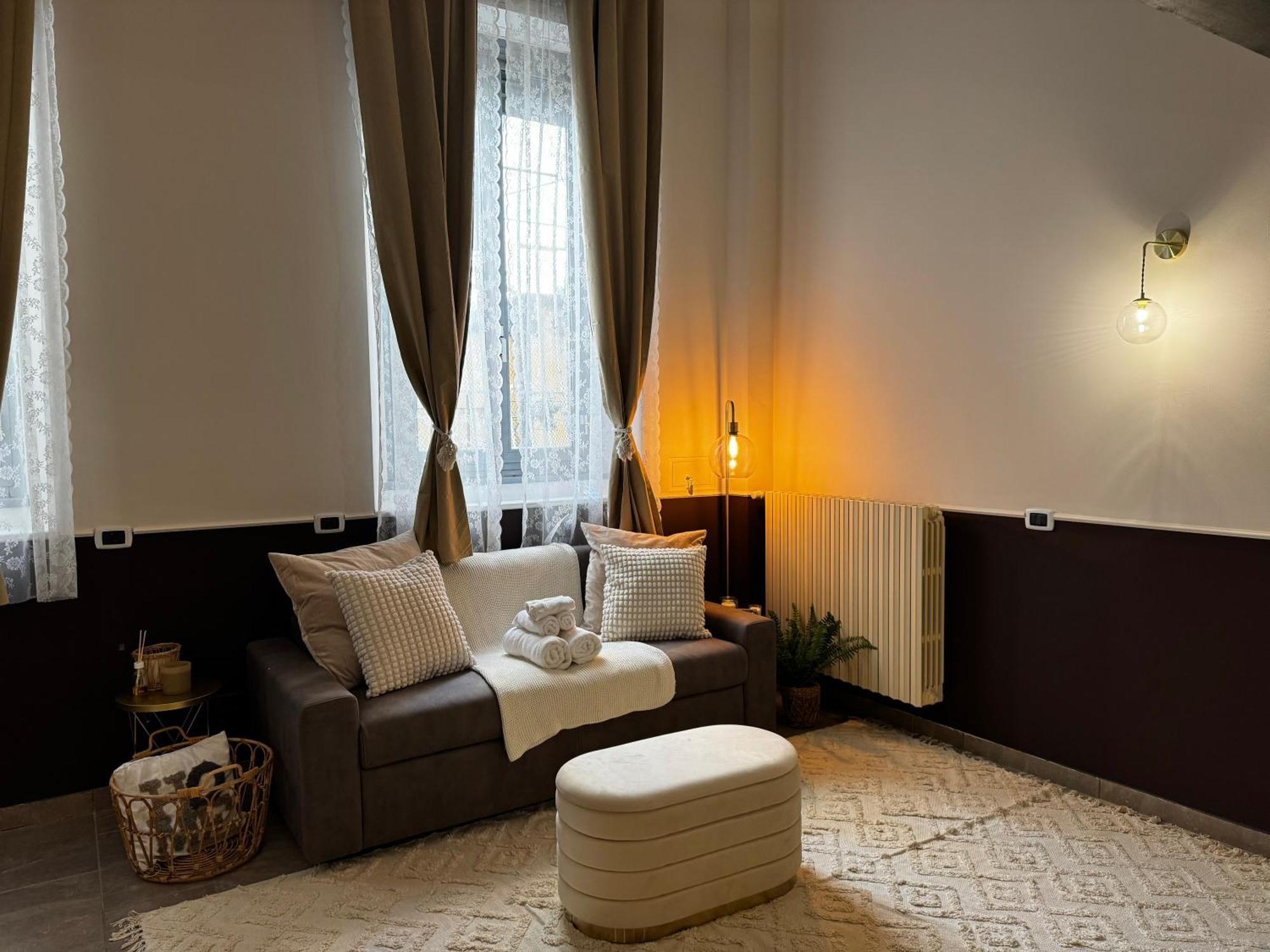 Regina Milano In Verona - Sky Tv, Wifi E Breakfast Box Apartment Екстериор снимка