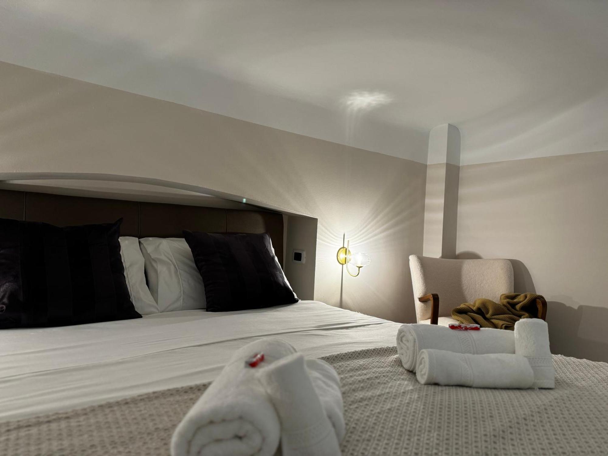 Regina Milano In Verona - Sky Tv, Wifi E Breakfast Box Apartment Екстериор снимка
